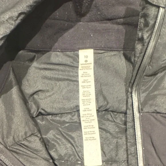 lululemon athletica Another Mile Jacket - Picture 2 of 2